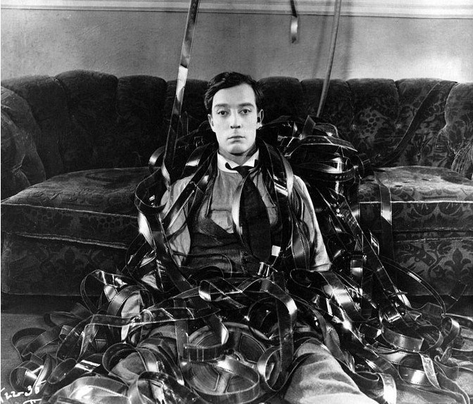 Buster-Keaton-in-Sherlock-Jr_-1924